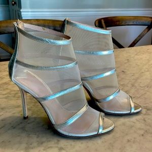 Gorgeous Aperlai silver heels